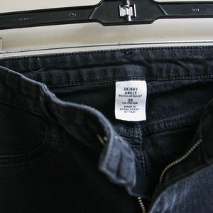 H&M Jeans - Black Jegging/Skinny Jeans H&M Jeans - Black Jegging/Skinny Jeans